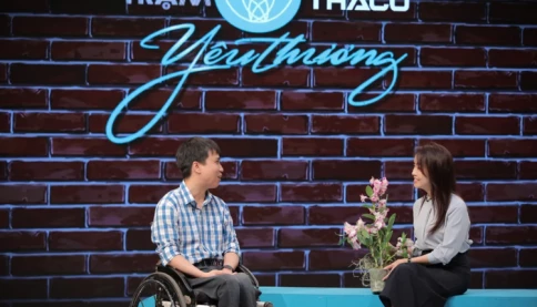 Từ bại liệt đến thạc sỹ: Hành trình cảm hứng của chàng trai Bình Định