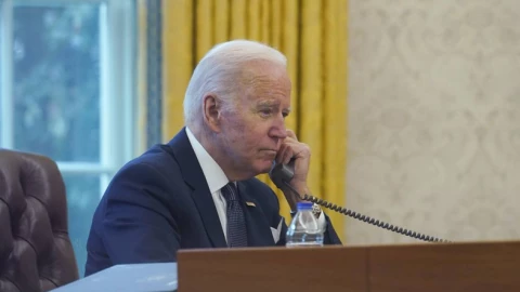 Kinh hãi công nghệ Deepfake AI bây giờ: Giả danh tổng thống Biden để gọi điện lừa đảo, can thiệp bầu cử