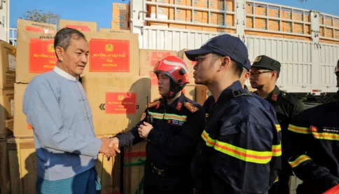 Việt Nam hành động! 3 tấn thuốc và thiết bị y tế lên đường cứu trợ Myanmar
