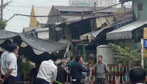Mẹ cứu con và kẹt lại trong căn nhà bị cháy khiến 3 người chết ở TPHCM