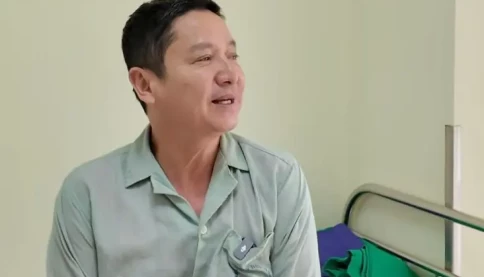 Nghệ sĩ Chí Trung lần đầu phải vào phòng mổ