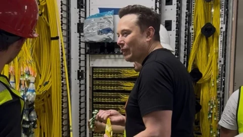 Tỷ phú Elon Musk bị đối tác đòi nợ 61 triệu USD tiền mua máy chủ