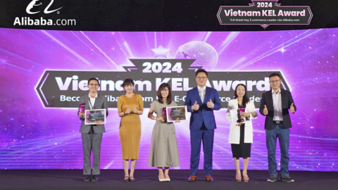Alibaba.com vinh danh 3 tài năng TMĐT xuất sắc của Việt Nam