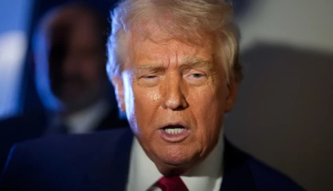 Sau khi Trung Quốc áp thuế trả đũa, Trump bình luận chỉ một câu