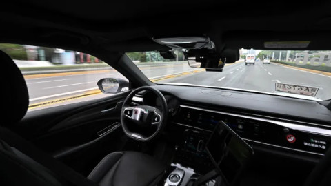 Nỗi lo bị giành mất "bát cơm" khi đội quân taxi tự lái phát triển quá nhanh