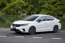 Honda VN bất ngờ giảm tới 80 triệu đồng cho 2 dòng xe lắp trong nước thuộc diện giảm 50% phí trước bạ