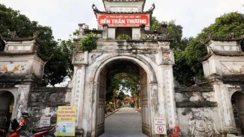 Ngôi đền thiêng là nơi Trần Hưng Đạo đặt kho lương thực nuôi binh sĩ nằm ở đâu?