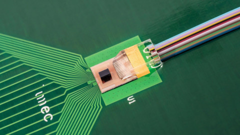 Cáp quang kết nối trực tiếp GPU trở thành lời giải cho AI
