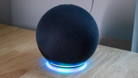 Amazon bị bắt quả tang can thiệp bầu cử Mỹ thô bạo