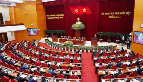 Bộ Chính trị giải trình ý kiến Trung ương về sáp nhập tỉnh, chế độ cán bộ