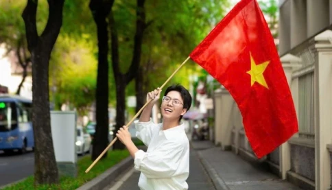 Nô nức chụp những bộ ảnh đặc biệt mừng lễ 30.4