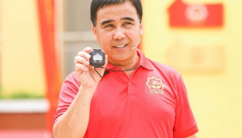Tập đoàn Hoa Sen thu thập chứng cứ về MC Quyền Linh, 'sẽ khởi kiện nếu thấy cần thiết'