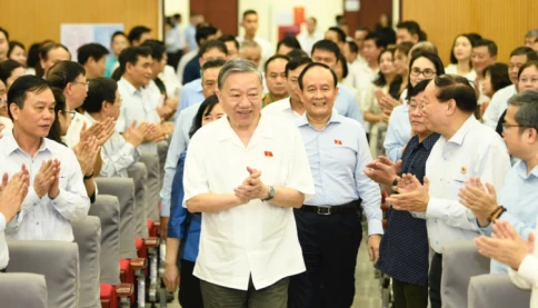 Tổng Bí thư Tô Lâm gợi ý Hà Nội "miễn phí ăn trưa cho 1,3 triệu học sinh"