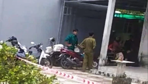 Cụ già 74 tuổi đeo cả cây vàng ở trong nhà bị cướp và bị đánh gây thương tích