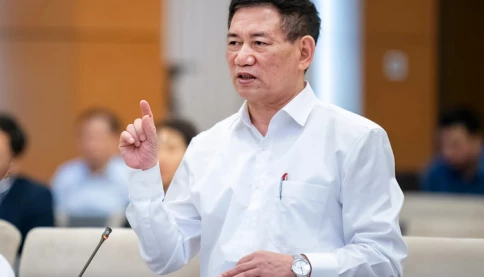Phó Tổng giám đốc lương 150 triệu còn cán bộ nhà nước cử xuống lương chỉ 25 triệu