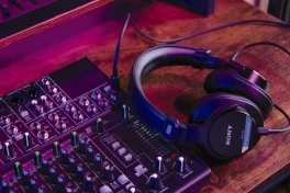 Sony ra mắt tai nghe phòng thu cho dân làm nhạc, sáng tạo nội dung