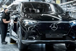 Vì sao Mercedes quyết định 'chơi lớn' với xe điện tại Trung Quốc?