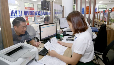 Trả lương công chức theo hiệu suất: khó nhưng không phải là không có cách
