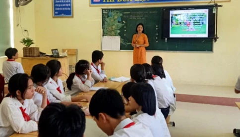 Hàng trăm giáo viên nợ gần 4,6 tỷ đồng tiền BHXH từ cách đây gần 2 chục năm. Lỗi tại ai?