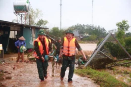 Hướng dẫn xử lý nước và vệ sinh môi trường trong mùa bão lụt