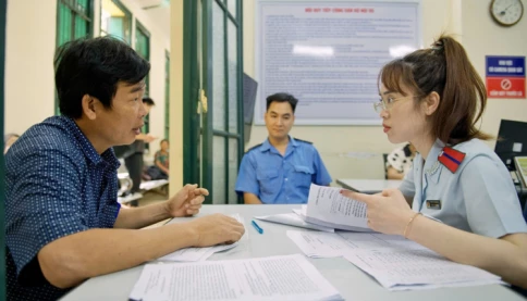 Cán bộ "mất... chuyên trách" mong được nghỉ việc theo Nghị định 178