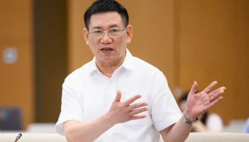 Tiết lộ con số chi trả cho cán bộ nghỉ hưu trước tuổi, miễn học phí năm 2025
