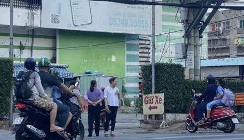 Dạy thêm "chui" cho học sinh tiểu học núp bóng lớp học vẽ