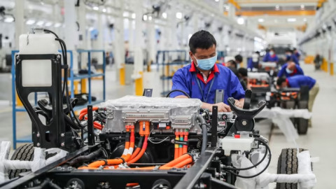 Tổng số nhân viên hãng xe điện vượt 900.000. Tại sao BYD cần nhiều người đến vậy?