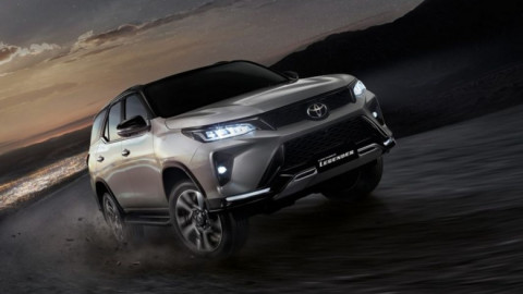 Hàng loạt xe quốc dân của Toyota bổ sung phiên bản độ siêu an toàn!