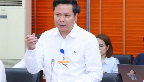 Chưa có chủ trương dừng hoạt động của cán bộ không chuyên trách thôn, tổ dân phố