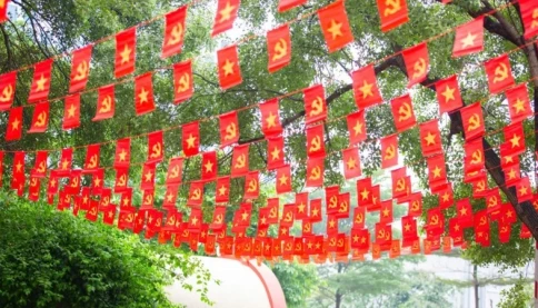 Trao giọt máu hồng, nối nhịp yêu thương - Sốc trước lượng người hiến máu tình nguyện trước thềm kỷ niệm 50 năm thống nhất