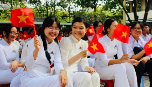 Viết tiếp câu chuyện hòa bình cho muôn đời sau