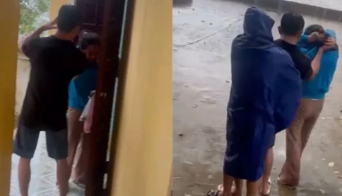 Phụ huynh tát tới tấp vào mặt nữ giáo viên, bắt ra đứng giữa mưa