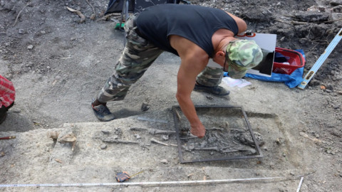 Bộ hài cốt không đầu của 1 đứa trẻ hé lộ tập tục ghê rợn, nghe mà nổi da gà
