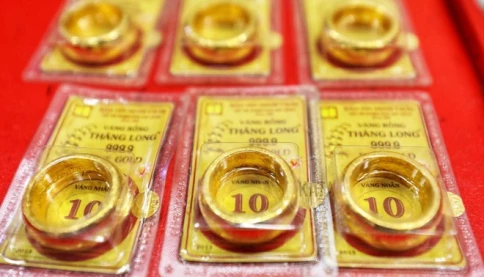 Giá vàng trong nước lạc nhịp giá vàng thế giới. Lý giải thế nào?