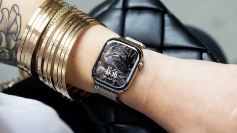 Hàng loạt trang công nghệ thế giới review Apple Watch Series 10: phiên bản kỷ niệm 10 năm dòng Apple Watch có đáng nâng cấp?