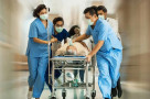 Bác sĩ nói gì về quy trình xử trí bệnh nhân, cấp cứu có cần đóng tiền ngay?