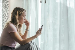 Ngại nhắn tin với bạn đã lâu không liên lạc? Đây là cách khoa học "mách nước"