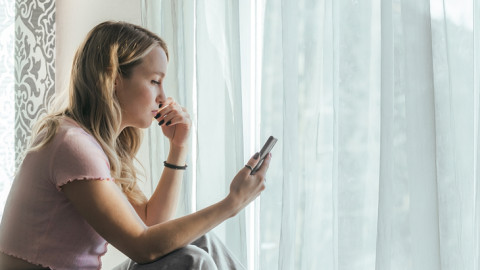 Ngại nhắn tin với bạn đã lâu không liên lạc? Đây là cách khoa học "mách nước"