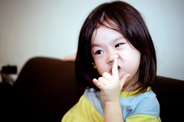 10 thứ kinh tởm nhất trong cơ thể bạn ngay lúc này