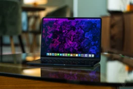 Vì sao Apple không làm MacBook màn hình cảm ứng?