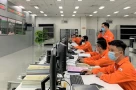 Đều là năng lượng, vì sao giá điện tăng trong khi xăng dầu giảm?