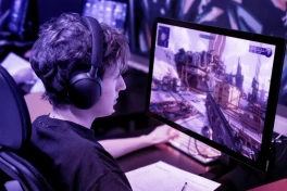 Màn hình gaming cao cấp Sony: tấm nền OLED 1.300 nit, tần số quét 480Hz, công nghệ Nvidia G-Sync