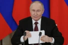 Ha, người đàn ông lịch lãm Putin cuối cùng cũng bị bắt gặp... chửi thề