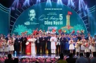 Xúc động chương trình "Quà tháng 5 dâng Người"