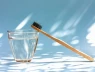 Có nên súc miệng sau khi đánh răng?