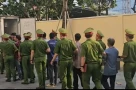 Triệt phá đường dây buôn lậu xăng dầu quy mô lớn, 6 cán bộ hải quan bị bắt