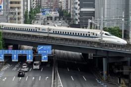 Biểu tượng đường sắt Shinkansen của Nhật Bản đã thay đổi ngành đường sắt thế giới 1 lần và mãi mãi như thế nào?