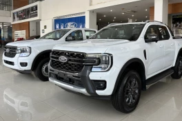 Ford giảm giá toàn bộ xe tháng 10 ở Việt Nam