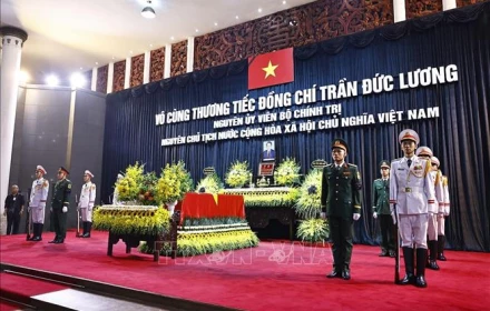 Video lãnh đạo Đảng, Nhà nước đến viếng nguyên Chủ tịch nước Trần Đức Lương